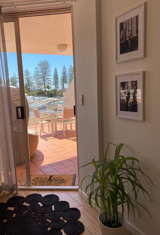 License To Chill • Couple'S Escape In Mooloolaba Lägenhet Exteriör bild